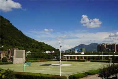 多彩校园