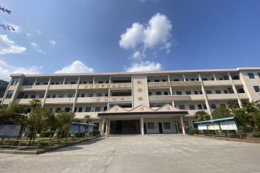 多彩校园