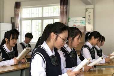 多彩校园