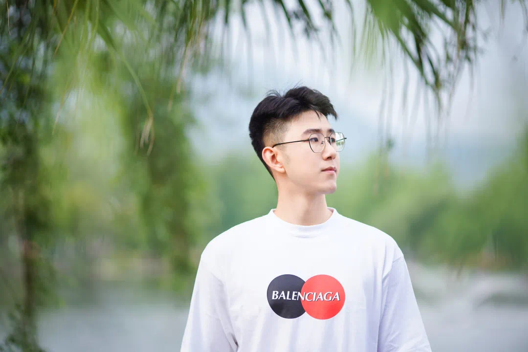 吴曜男